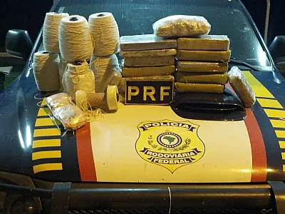 PRF apreende cocaína em carretéis de linha