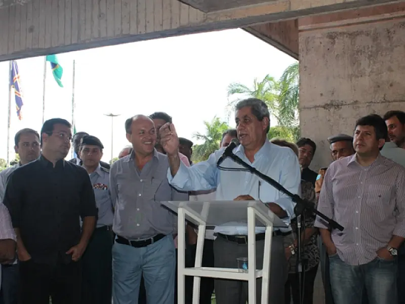 Governador chama atenção de prefeitos de MS para firmar convênios