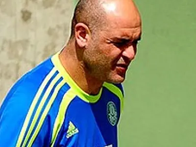 Ídolo do Palmeiras, Marcos anuncia fim da carreira