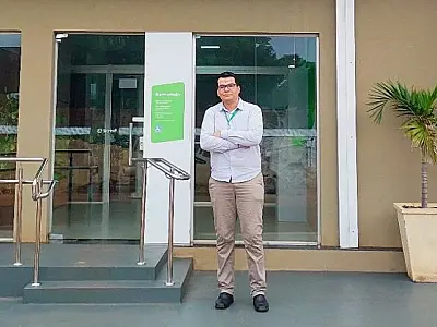 Com Vale Universidade, egresso de escola pública vira gerente de banco e quer novas oportunidades
