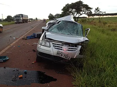 Grave acidente entre três veículos deixa uma vítima fatal na BR 060