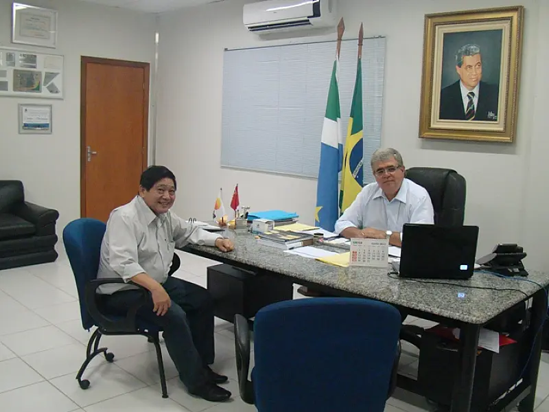 Vereador Shimabukuro se reúne com secretário para tratar de projetos habitacionais na Capital‏