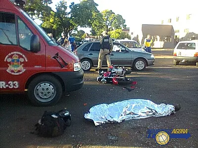 Motociclista colide em lateral de carro e morre na hora em Dourados