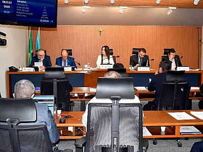 Redução nas taxas notariais e ampliação do "Energia Social" foram aprovados pela CCJR