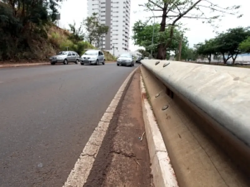 Prefeitura vai instalar mais de dois mil metros de defensas na Capital