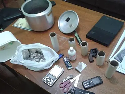 Policiais civis deflagram boca de fumo em inocência