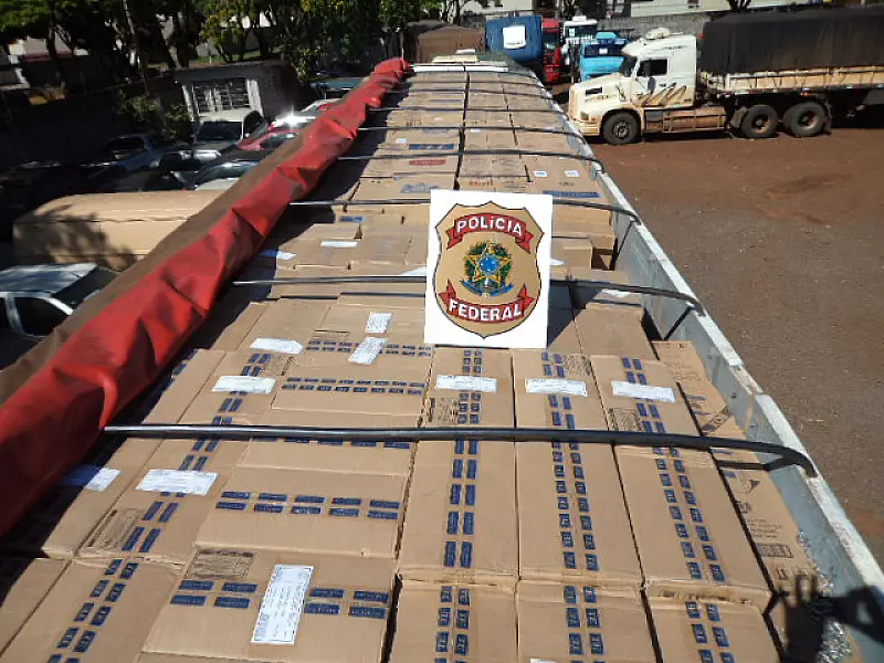 Polícia apreende comboio com cerca de 200 mil pacotes de cigarros