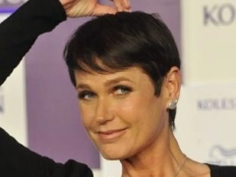 Xuxa deixa de ser loira, por R$ 2 milhões