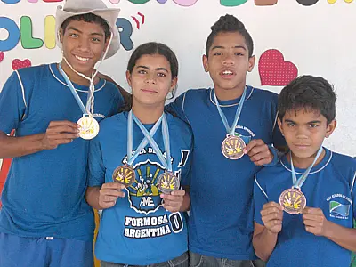 Alunos de escola estadual de Campo Grande conquistam medalhas de Judô na Argentina