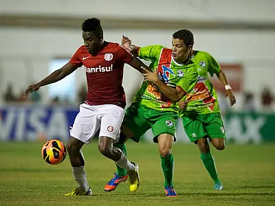 Com time misto, Inter elimina Salgueiro e enfrenta Atlético-PR