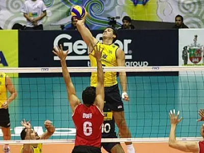 Seleção masculina de vôlei vence Canadá por 3 sets a 0