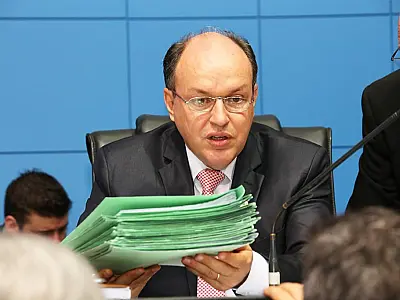 Nesta terça-feira deputados devem analisar três vetos totais do Executivo