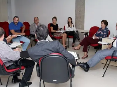 TCE/MS e IMASUL discutem parceria para acompanhar destinação de resíduos sólidos pelos municípios de MS