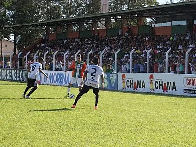 Naviraiense perde por 3 a 0 para Ubiratan, mas segue no G4