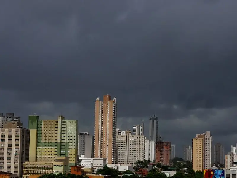 Estado continua com chuva em diferentes cidades e temperaturas amenas