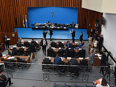 Deputados devem votar redação final de projeto que cria o Dia do Repórter Fotográfico