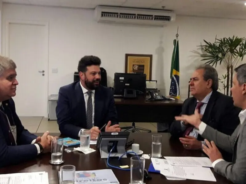 Ministro autoriza recursos para retomada da obra da pista de atletismo do Parque Ayrton Sena