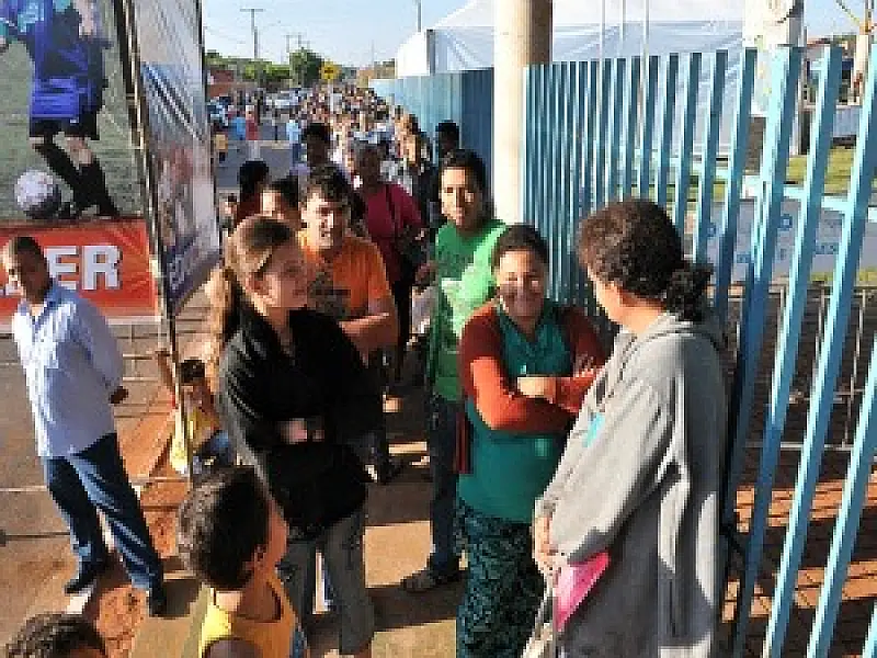População madruga para receber atendimento no Ação Global em MS