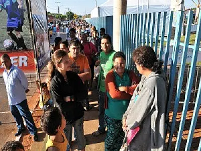 População madruga para receber atendimento no Ação Global em MS