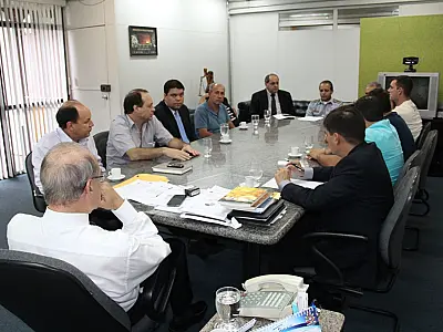 Deputado e prefeito de Rio Brilhante fazem reivindicações à Sejusp