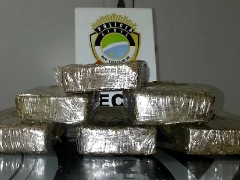 Adolescente é apreendida com maconha no Aeroporto da Capital