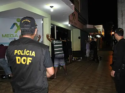 Polícia faz ‘arrastões’ e apreensões em Dourados