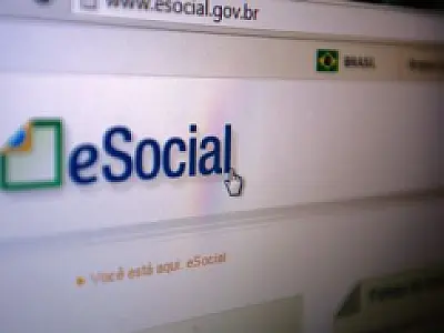 Empregadores domésticos têm até hoje para pagar guia de fevereiro do eSocial