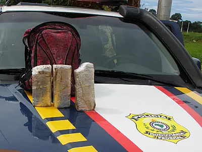 Menor é presa com dois quilos de maconha