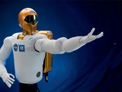 Cientistas criam sistema que faz robôs andar como homens