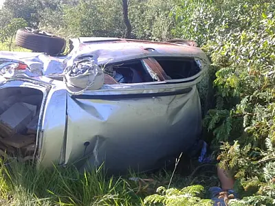 Condutor capota veículo carregado com maconha em Iguatemi