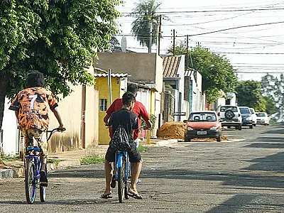 Entrega de títulos de regularização fundiária no Aero Rancho será nesta segunda-feira