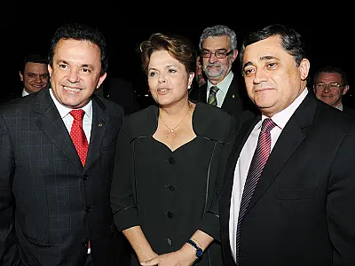 Vander exalta redução das tarifas de energia promovida por Dilma