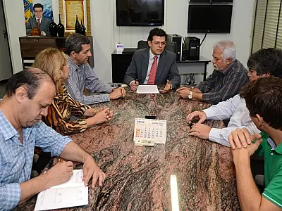 Prefeitura planeja levar secretarias e abrir praça de alimentação na antiga rodoviária