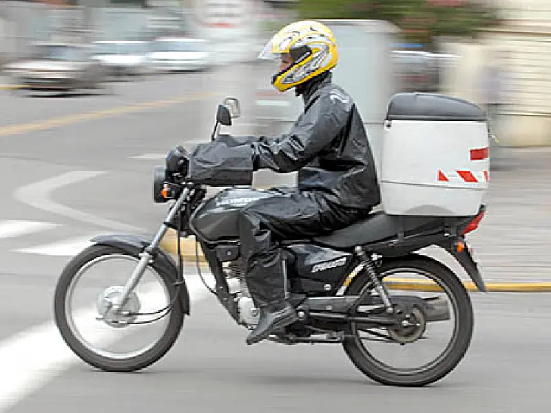 Motoboys pedem novo prazo para regras de segurança