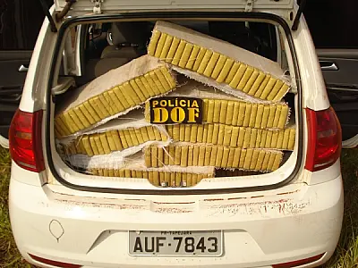DOF aprende droga em veículo furtado em Amambaí