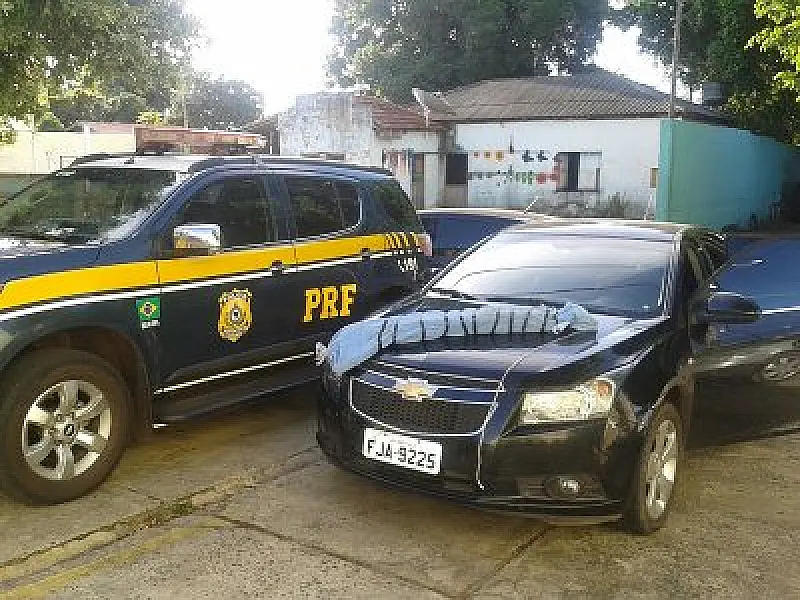 PRF prende dupla de SP com 11 quilos de cocaína na BR-262