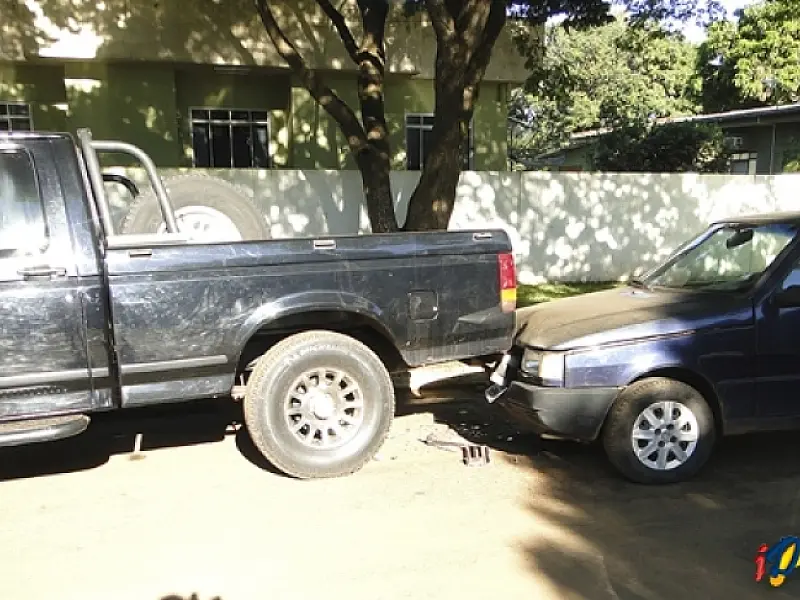 Idoso morre após sofrer infarto e bater carro em São Gabriel