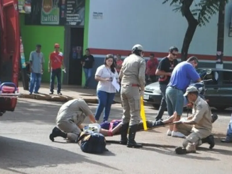 Carro invade preferencial e causa acidente em Dourados