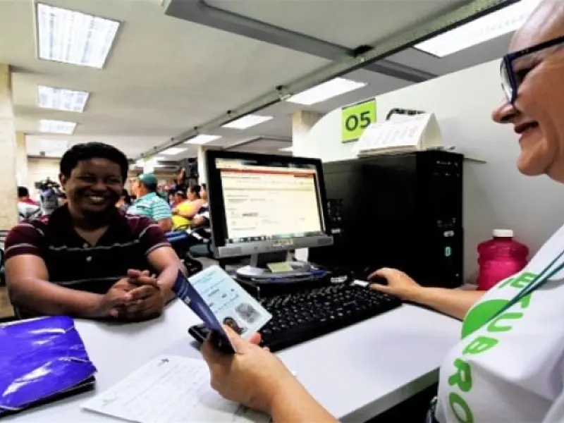 Em "Dia D Imigrantes e Refugiados" Funtrab acolhe e oferta vagas de emprego para estrangeiros
