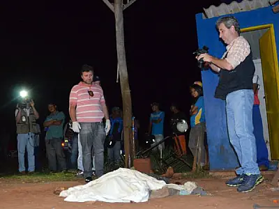 Rapaz mata primo a pauladas e desfigura rosto em Dourados