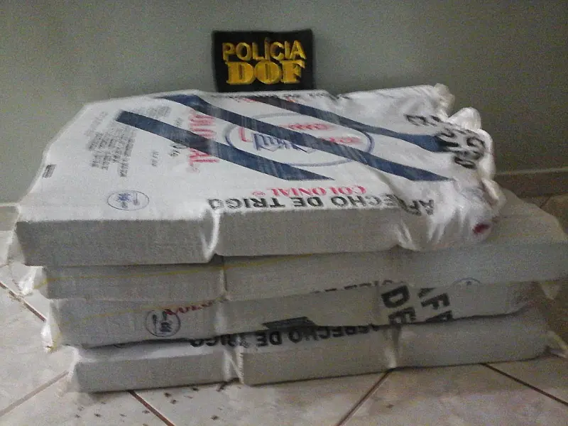 Polícia apreende maconha em veículo na região de Eldorado