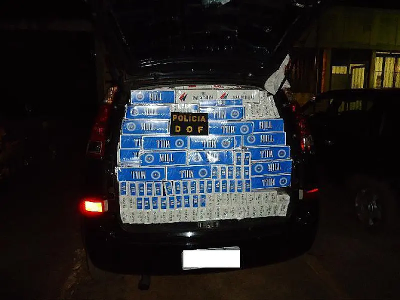 DOF apreende milhares de pacotes de cigarro em veículo