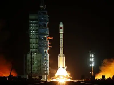 China lançará voo espacial tripulado em junho