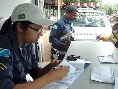 Bptran e Agetran realizam blitz em vias da Capital