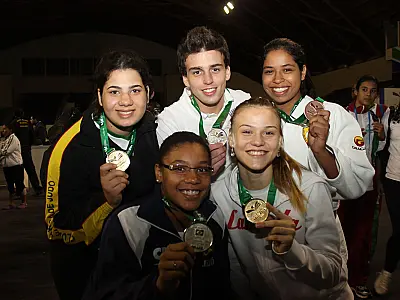 Judô de MS conquista 5 medalhas nas Olimpíadas Escolares