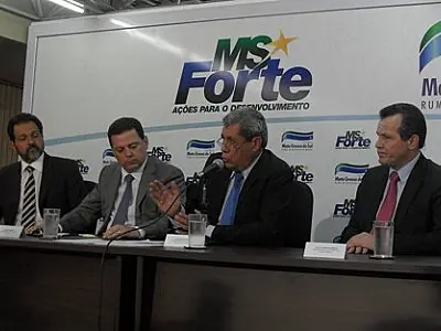 Governadores decidem por empenho para unir Centro-Oeste