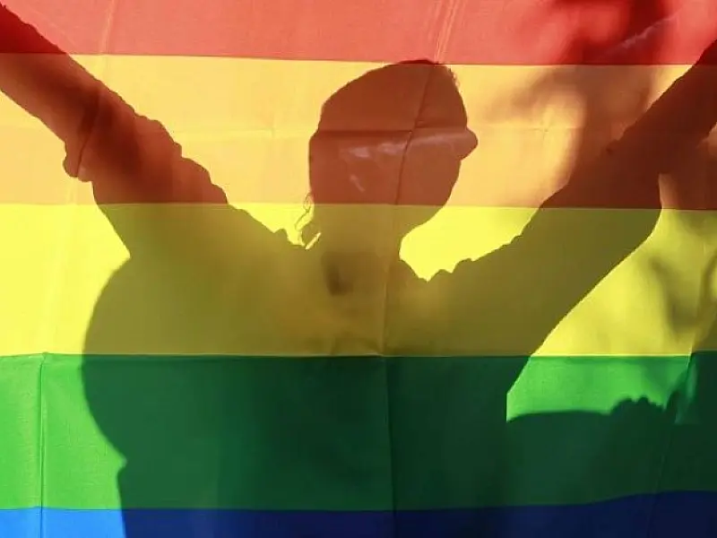 Como identificar e denunciar a LGBTfobia no ambiente virtual