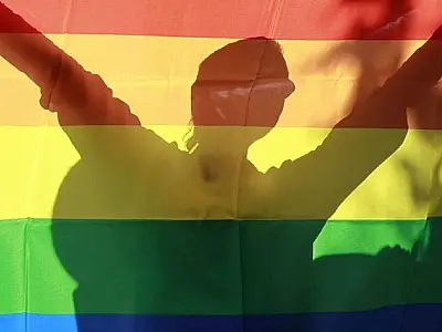 Como identificar e denunciar a LGBTfobia no ambiente virtual
