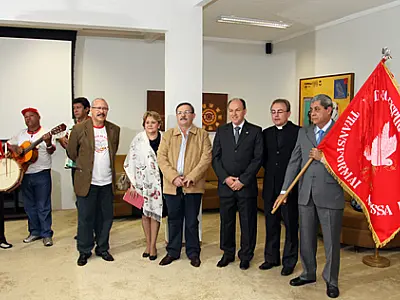 Antes de ir a Brasília, Governador recebe festeiros do Divino Espírito Santo