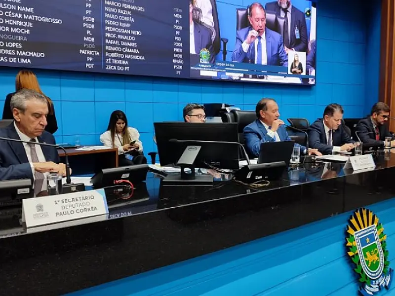 Ordem do Dia: Aprovada robótica como conteúdo transversal nas escolas